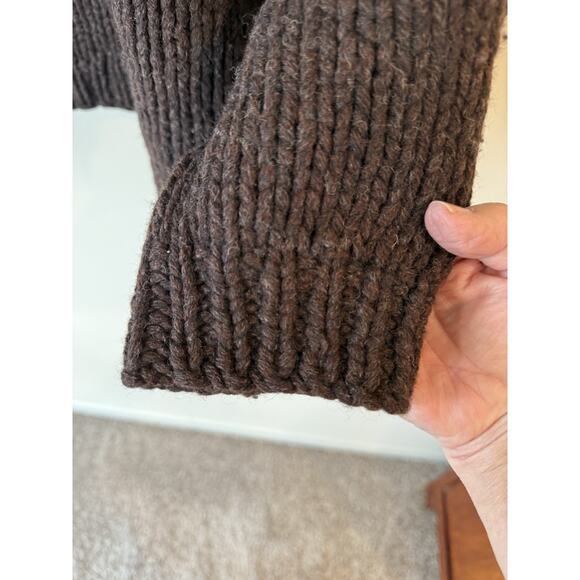 J. Crew Men's 100% Shetland Wool Sweater Size Large Brown With Stripe Pullover - Picture 3 of 8